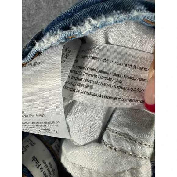 Abercrombie Fitch Shorts 4 Medium Wash Denim Distressed Curve Love Mom Shorts - Picture 7 of 8